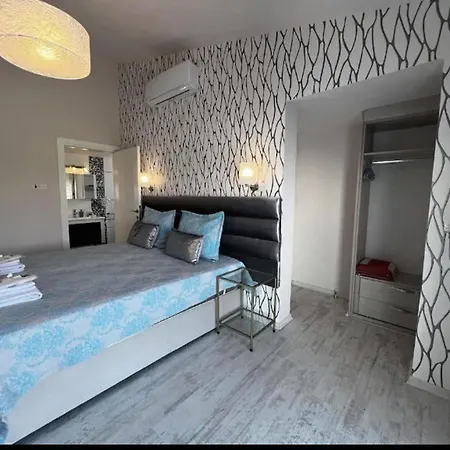 Villa Sema In Kyrenia 4 Bedroom Sleeps 8 *