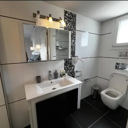 Sema In Kyrenia 4 Bedroom Sleeps 8