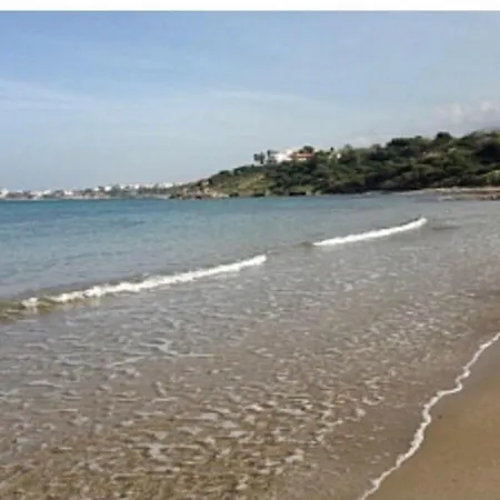 Villa Sema In Kyrenia 4 Bedroom Sleeps 8 *