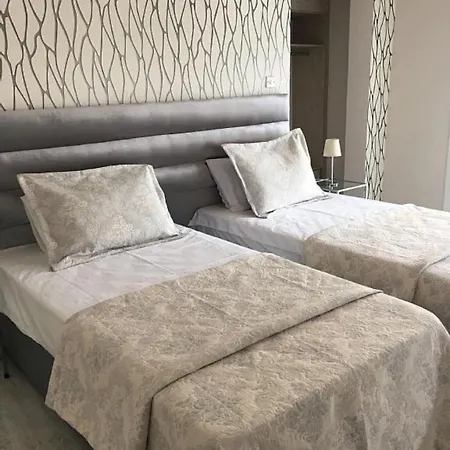 Sema In Kyrenia 4 Bedroom Sleeps 8 * Kyrenia (Northern Cyprus)