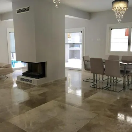 Sema In Kyrenia 4 Bedroom Sleeps 8