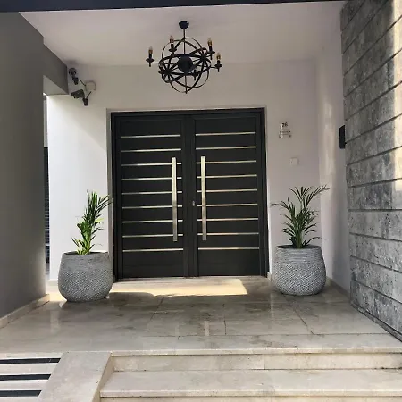Sema In Kyrenia 4 Bedroom Sleeps 8 Kyrenia (Northern Cyprus)